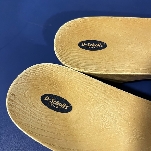 Dr. Scholl's Slides - Picture 3 of 6